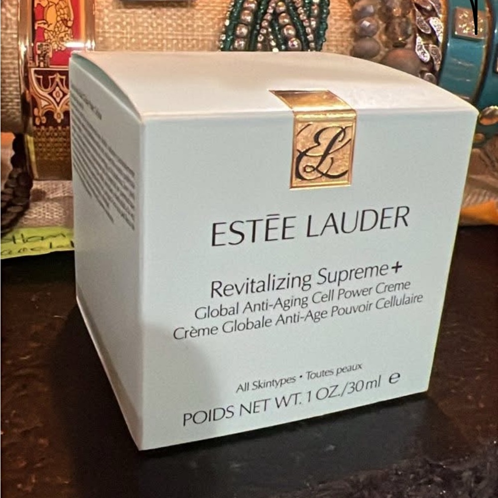 Estee Lauder Revitalizing Supreme+ Global Anti-Aging Creme - Cream